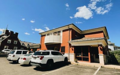Our beautiful Quincy office on a sunny day! Did you know that we have multiple satellite locations across the South Shore where we meet clients for document signings? Check out our website to view all of our locations! ⠀ ⠀